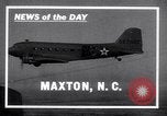Standbild C-47 Flugzeuge Maxton North Carolina USA, 1941, aus Sekunde 1 historischem Filmmaterial Videoclip 65675039378