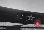 Standbild C-47 Flugzeuge Maxton North Carolina USA, 1941, aus Sekunde 34 historischem Filmmaterial Videoclip 65675039378