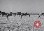 Standbild C-47 Flugzeuge Maxton North Carolina USA, 1941, aus Sekunde 46 historischem Filmmaterial Videoclip 65675039378