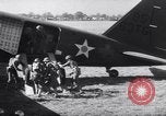Standbild C-47 Flugzeuge Maxton North Carolina USA, 1941, aus Sekunde 50 historischem Filmmaterial Videoclip 65675039378