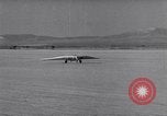 Standbild Northrop N-1M Mojave Desert California USA, 1941, aus Sekunde 8 historischem Filmmaterial Videoclip 65675039380