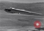 Standbild Northrop N-1M Mojave Desert California USA, 1941, aus Sekunde 22 historischem Filmmaterial Videoclip 65675039380