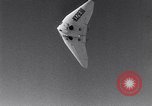 Standbild Northrop N-1M Mojave Desert California USA, 1941, aus Sekunde 26 historischem Filmmaterial Videoclip 65675039380