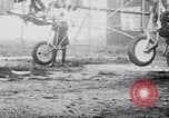 Immagine di Prove in elicottero Soesterberg Paesi Bassi, 1925, secondo 32 filmato di repertorio 65675039388