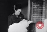 Immagine di Prince Bernhard dei Paesi Bassi Ottawa Ontario Canada, 1943, secondo 19 filmato di repertorio 65675039390