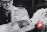 Immagine di Prince Bernhard dei Paesi Bassi Ottawa Ontario Canada, 1943, secondo 39 filmato di repertorio 65675039390