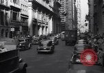 Standbild Broadway New York City USA, 1944, aus Sekunde 26 historischem Filmmaterial Videoclip 65675039402