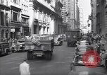 Standbild Broadway New York City USA, 1944, aus Sekunde 29 historischem Filmmaterial Videoclip 65675039402