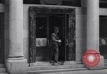 Immagine di Lewis L Luckenbach New York City USA, 1944, secondo 21 filmato di repertorio 65675039404