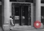 Immagine di Lewis L Luckenbach New York City USA, 1944, secondo 30 filmato di repertorio 65675039404
