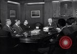 Immagine di Lewis L Luckenbach New York City USA, 1944, secondo 57 filmato di repertorio 65675039404