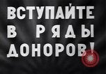 Standbild Zivilisten freiwillig Blut spenden Moskau Russland Sowjetunion, 1941, aus Sekunde 4 historischem Filmmaterial Videoclip 65675039424