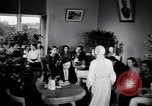 Standbild Zivilisten freiwillig Blut spenden Moskau Russland Sowjetunion, 1941, aus Sekunde 8 historischem Filmmaterial Videoclip 65675039424