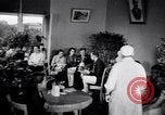 Standbild Zivilisten freiwillig Blut spenden Moskau Russland Sowjetunion, 1941, aus Sekunde 16 historischem Filmmaterial Videoclip 65675039424