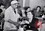Standbild Zivilisten freiwillig Blut spenden Moskau Russland Sowjetunion, 1941, aus Sekunde 38 historischem Filmmaterial Videoclip 65675039424