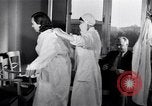 Standbild Zivilisten freiwillig Blut spenden Moskau Russland Sowjetunion, 1941, aus Sekunde 43 historischem Filmmaterial Videoclip 65675039424