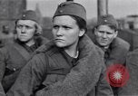 Immagine di Repubbliche di uomini e donne soldato Mosca Russia Unione Sovietica, 1941, secondo 16 filmato di repertorio 65675039425