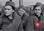 Immagine di Repubbliche di uomini e donne soldato Mosca Russia Unione Sovietica, 1941, secondo 18 filmato di repertorio 65675039425
