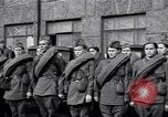 Immagine di Repubbliche di uomini e donne soldato Mosca Russia Unione Sovietica, 1941, secondo 36 filmato di repertorio 65675039425