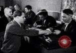 Standbild Sowjetische Armee Reservisten mobilisiert Sowjetunion, 1941, aus Sekunde 27 historischem Filmmaterial Videoclip 65675039437
