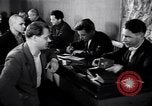Standbild Sowjetische Armee Reservisten mobilisiert Sowjetunion, 1941, aus Sekunde 28 historischem Filmmaterial Videoclip 65675039437