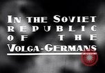 Standbild Wolga deutschen Bauern geschnitten und Heu sammeln Sowjetunion, 1941, aus Sekunde 3 historischem Filmmaterial Videoclip 65675039438