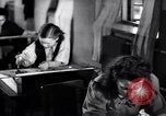 Immagine di Le donne lavorano disegnatori tecnici su disegni della macchina Unione Sovietica, 1941, secondo 8 filmato di repertorio 65675039439