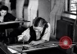 Immagine di Le donne lavorano disegnatori tecnici su disegni della macchina Unione Sovietica, 1941, secondo 12 filmato di repertorio 65675039439