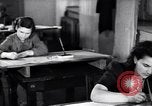 Immagine di Le donne lavorano disegnatori tecnici su disegni della macchina Unione Sovietica, 1941, secondo 18 filmato di repertorio 65675039439