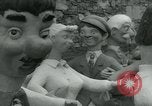 Image Préparation pour le carnaval de Viareggio Italie, 1960, de la seconde 17 séquences d'archives historiques vidéo 65675039455