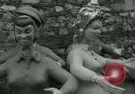Image Préparation pour le carnaval de Viareggio Italie, 1960, de la seconde 21 séquences d'archives historiques vidéo 65675039455
