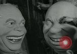 Image Préparation pour le carnaval de Viareggio Italie, 1960, de la seconde 45 séquences d'archives historiques vidéo 65675039455