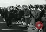 Image Dr Barbara Moore marcher à Land's End Royaume-Uni, 1960, de la seconde 16 séquences d'archives historiques vidéo 65675039456