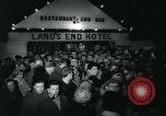 Image Dr Barbara Moore marcher à Land's End Royaume-Uni, 1960, de la seconde 47 séquences d'archives historiques vidéo 65675039456