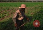 Standbild Landwirt Mexiko, 1975, aus Sekunde 58 historischem Filmmaterial Videoclip 65675039461