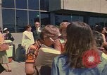 Immagine di Delgates arriva alla donna Conferenza Anno Città del Messico MESSICO, 1975, secondo 5 filmato di repertorio 65675039465