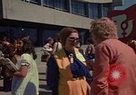 Immagine di Delgates arriva alla donna Conferenza Anno Città del Messico MESSICO, 1975, secondo 8 filmato di repertorio 65675039465