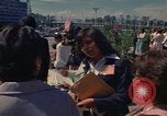 Immagine di Delgates arriva alla donna Conferenza Anno Città del Messico MESSICO, 1975, secondo 27 filmato di repertorio 65675039465