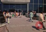 Immagine di Delgates arriva alla donna Conferenza Anno Città del Messico MESSICO, 1975, secondo 42 filmato di repertorio 65675039465