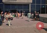 Immagine di Delgates arriva alla donna Conferenza Anno Città del Messico MESSICO, 1975, secondo 43 filmato di repertorio 65675039465