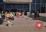 Immagine di Delgates arriva alla donna Conferenza Anno Città del Messico MESSICO, 1975, secondo 44 filmato di repertorio 65675039465