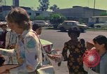 Immagine di Delgates arriva alla donna Conferenza Anno Città del Messico MESSICO, 1975, secondo 52 filmato di repertorio 65675039465