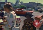 Immagine di Delgates arriva alla donna Conferenza Anno Città del Messico MESSICO, 1975, secondo 53 filmato di repertorio 65675039465