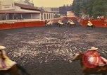 Standbild Frauen reiten Team Mexico City Mexiko, 1975, aus Sekunde 26 historischem Filmmaterial Videoclip 65675039478