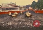 Standbild Frauen reiten Team Mexico City Mexiko, 1975, aus Sekunde 33 historischem Filmmaterial Videoclip 65675039478
