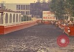 Standbild Pferd Reiter Mexico City Mexiko, 1975, aus Sekunde 4 historischem Filmmaterial Videoclip 65675039479