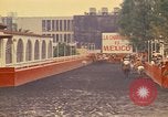 Standbild Pferd Reiter Mexico City Mexiko, 1975, aus Sekunde 35 historischem Filmmaterial Videoclip 65675039479