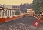 Standbild Pferd Reiter Mexico City Mexiko, 1975, aus Sekunde 47 historischem Filmmaterial Videoclip 65675039479