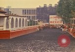 Standbild Pferd Reiter Mexico City Mexiko, 1975, aus Sekunde 50 historischem Filmmaterial Videoclip 65675039479