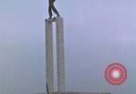Image liberté statue de Irian Occidental Jakarta Indonésie, 1964, de la seconde 31 séquences d'archives historiques vidéo 65675039482